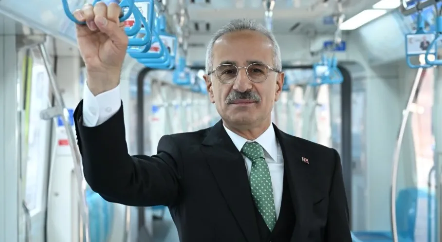 15 Temmuz'da Ücretsiz Ulaşım Müjdesi! Bakanlık Duyurdu: Marmaray, Başkentray ve İZBAN Bedava!