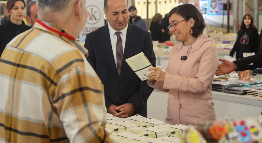 2. Uşak Kitap Fuarı'na Yoğun İlgi