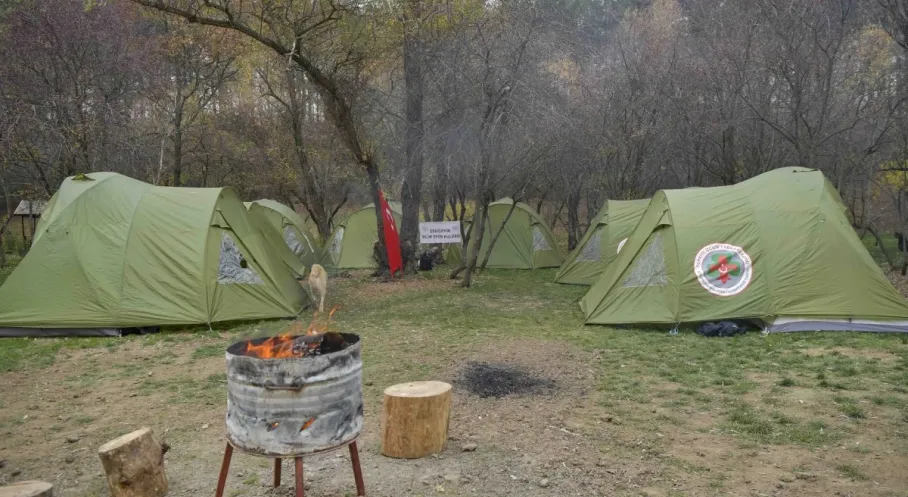 Ankara'da İzcilik Kampı Coşkusu: 200 Öğrenci Bir Arada!