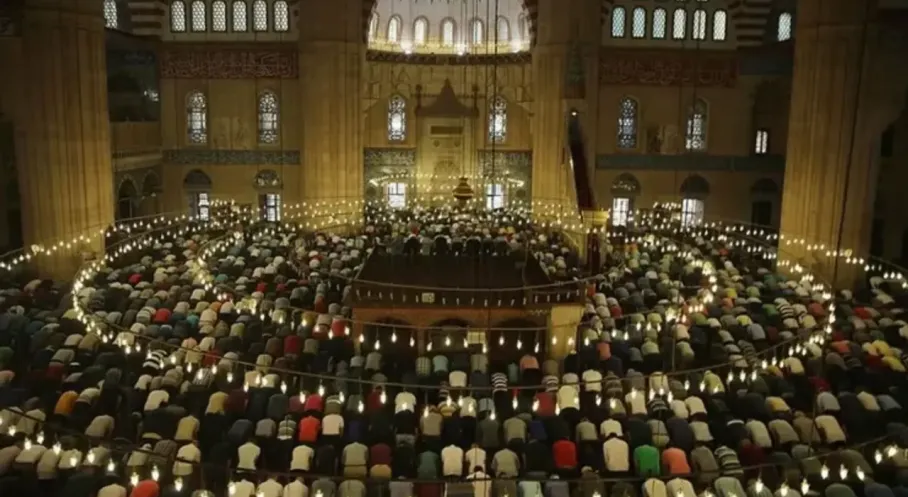 2025 Kurban Bayramı Namaz Vakitleri AÇIKLANDI! İşte İl İl Bayram Namazı Saatleri