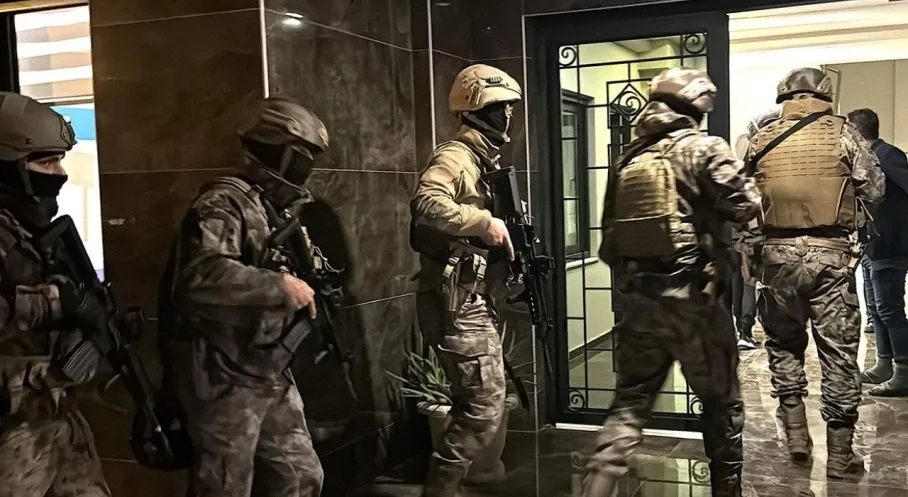 28 İlde Büyük FETÖ Operasyonu: Jandarma Örgüte Ağır Darbe Vurdu, Çok Sayıda Tutuklama Var!