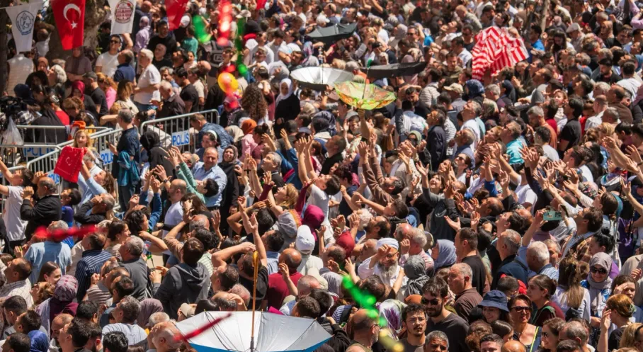 486. Manisa Mesir Macunu Festivali Muhteşem Kapanış: 10 Ton Şifa On Binlere Ulaştı!