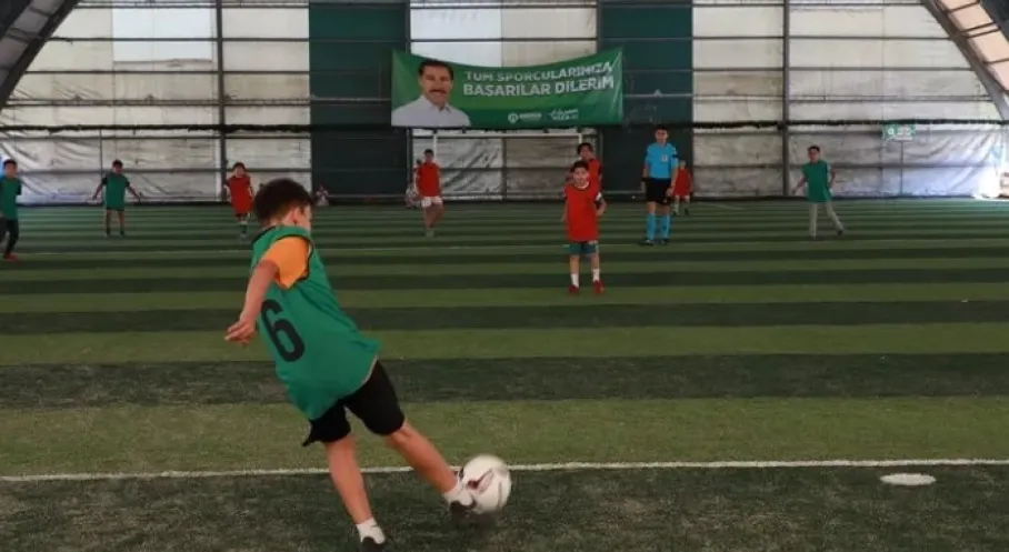 Karatay'da 676 Öğrenci Futbol Turnuvasında Ter Döktü!