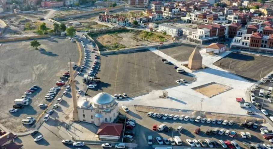 Konya Suriçi'ne Dev Otopark! 850 Araçlık Kapasite ile Trafik Çözümü
