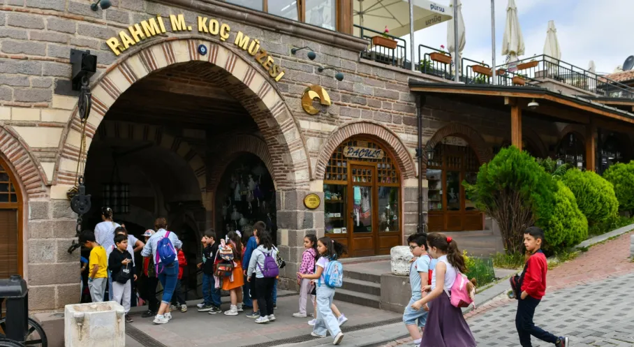 ABB ve Hollanda Elçiliği'nden Ankara'lı Çocuklara Sanat Şöleni!