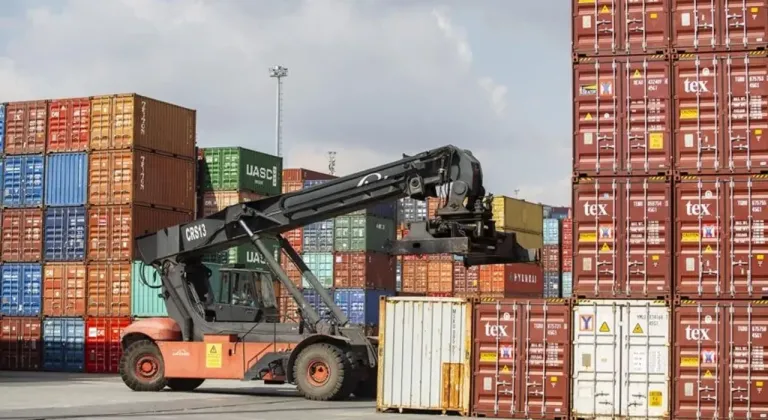 ABD'den Çin Ürünlerine Şok Vergi! Ucuz Alışveriş Devri Sona mı Eriyor?