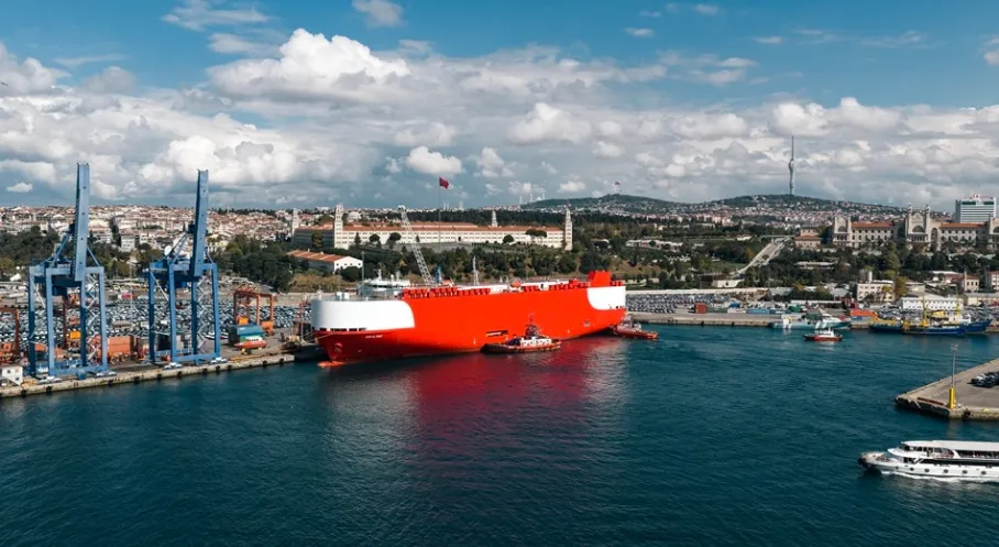 AD Ports Group'tan Otomotiv Lojistiğine Dev Yatırım: İki Yeni Ro-Ro Gemisi Filoya Katıldı!