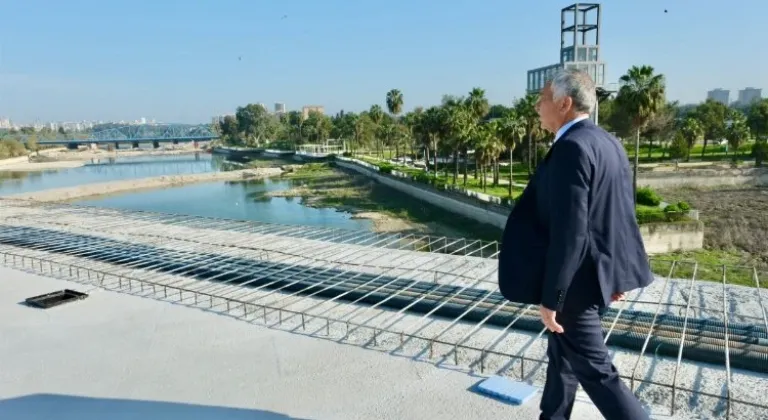 Adana Büyükşehir Belediye Başkanı Zeydan Karalar, Yavuzlar Köprüsü'nde Denetimde