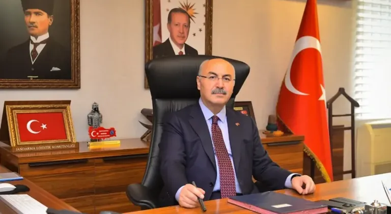 Adana Valisi'nden 1 Mayıs Mesajı: 'Onurlu Mücadele Günü Kutlu Olsun!'