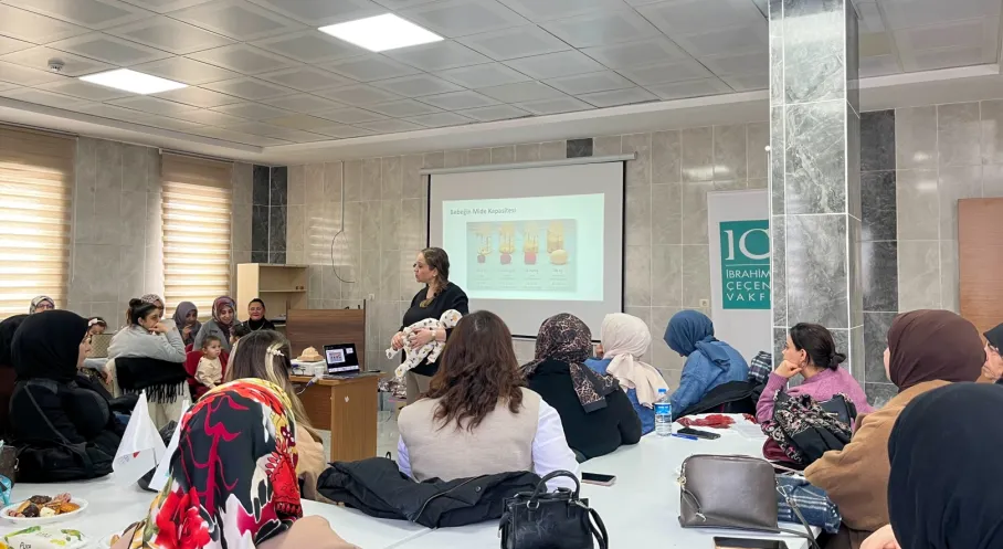 Ağrı'da 550 Annenin Hayatına Dokunan 'Yaşama İlk Adım' Projesi 4. Yılına Başladı!