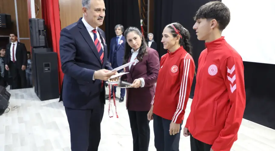Ağrı'da Cumhuriyet Koşusu düzenlendi