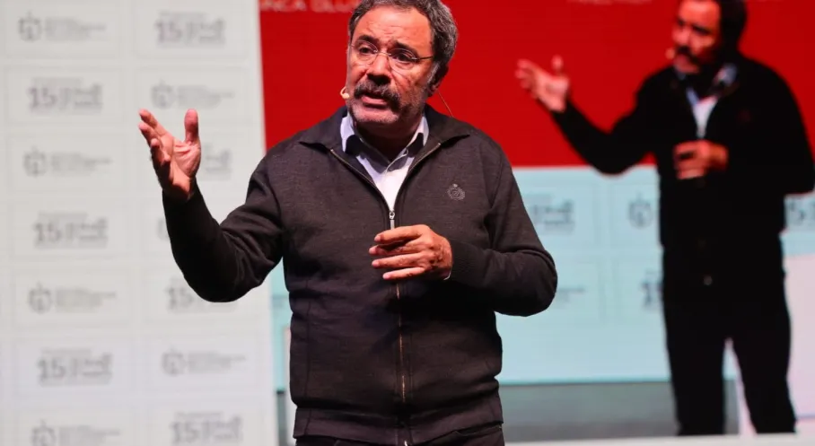 Ahmet Ümit'ten Tarih Dersi: 