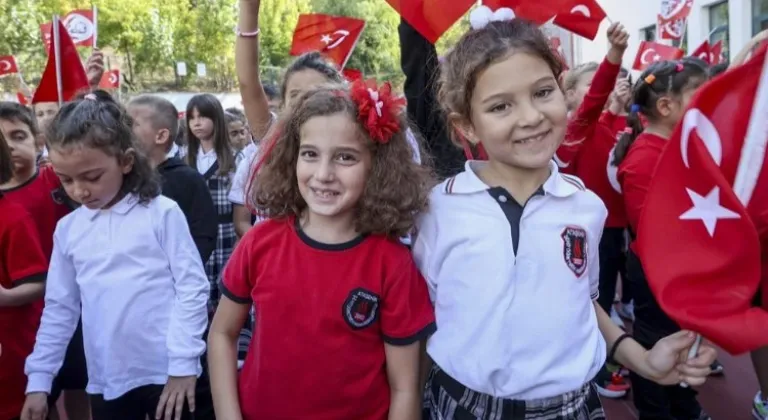 Aile ve Sosyal Hizmetler Bakanlığı İlk Kez 'Çocuk Zirvesi' Düzenleyecek