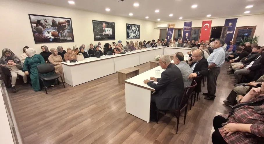 AK Parti Beypazarı'nda İstişare Rüzgarı: İlçe Danışma Meclisi Toplandı!