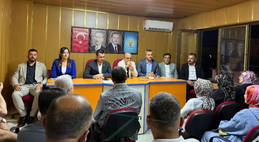 AK Parti Bucak'tan Bayram Öncesi Muhtarlarla Coşkulu Buluşma!