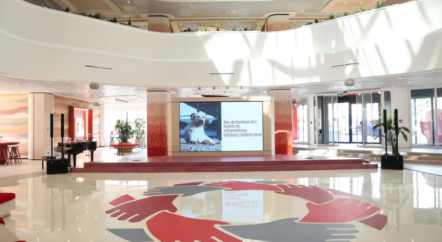 Akbank'tan Bankacılıkta Devrim! Geleceğe İlham Veren Mimari Dönüşüm