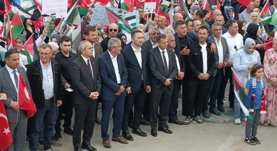 Akçakoca Gazze İçin Tek Yürek! Sahilden Dayanışma Çağrısı