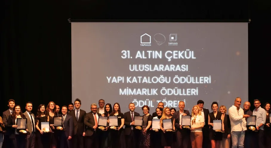 Akçansa'ya Altın Çekül'den Çifte Zafer: Sosyal Sorumluluk ve İnovasyonda Ödül Yağmuru!