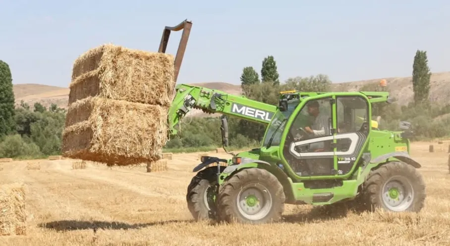Aksaray'da Üreticiler Güneş Altında Ter Dökmeye Devam Ediyor! Rekor Sıcaklara Rağmen Üretim Durmuyor