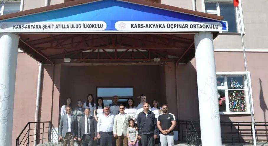 Akyaka Kaymakamı Demirtaş'tan Üçpınar Köyü'ne Sürpriz Ziyaret: Eğitimde Fedakarlık Vurgusu