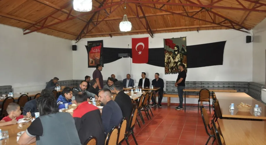 Akyaka'da Kerbela Şehitleri Anıldı: Gözyaşları ve Dualarla Yıl Dönümü