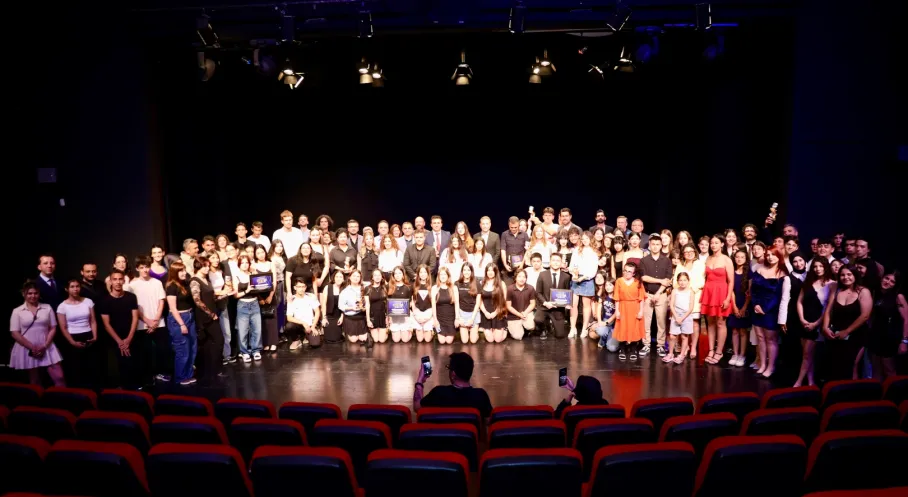 Alanya Liseler Arası Tiyatro Festivali: Genç Yetenekler Sahnedeydi!