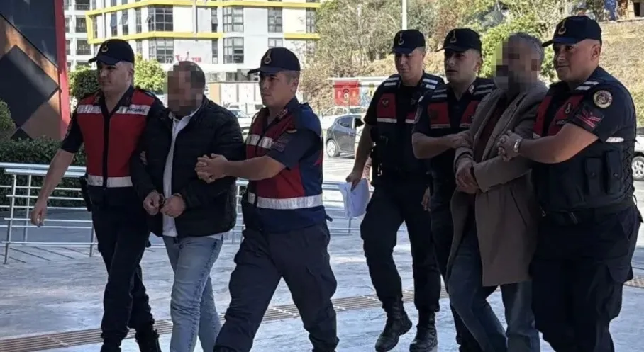 Alanya'da 1.5 Milyon €'luk Arsa Vurgunu: 5 Kişi Tutuklandı!