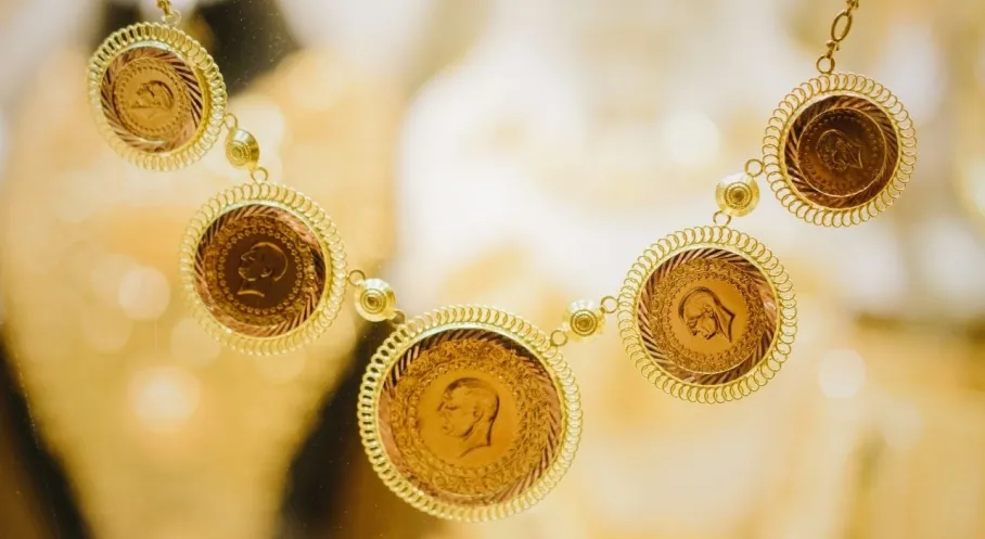 Altın Fiyatları Rekor Tazeledi: Gram Altın Güne Yükselişle Başladı!