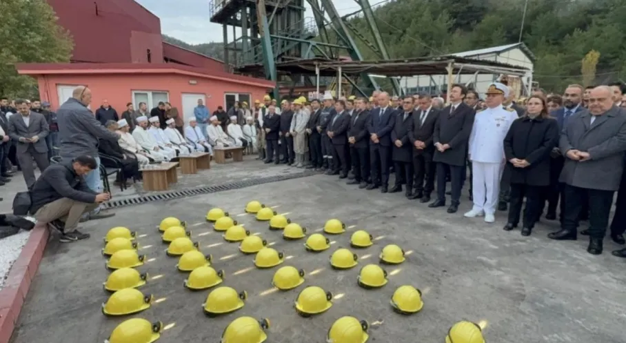 Amasra Faciası Unutulmadı: 43 Madenci Dualarla Anıldı!