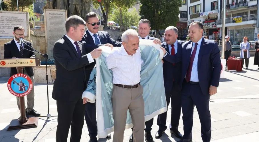 Amasya'da Ahilik Haftası Coşkusu: Esnaf ve Sanatkarlar Ödüllendirildi!