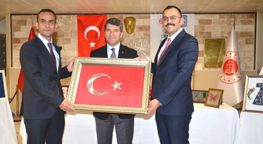 Amasya'da Bağımlılıkla Mücadeleye Sanatsal Dokunuş: Sergiden Umut Veren Kareler!