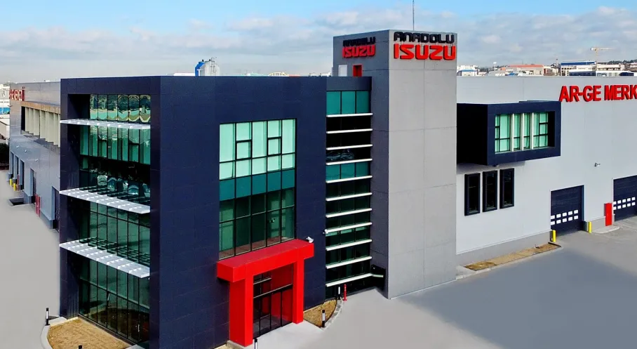 Anadolu Isuzu Ar-Ge Liderliğinde Zirveye Tırmanıyor: İlk 500'de 25. Sıra!