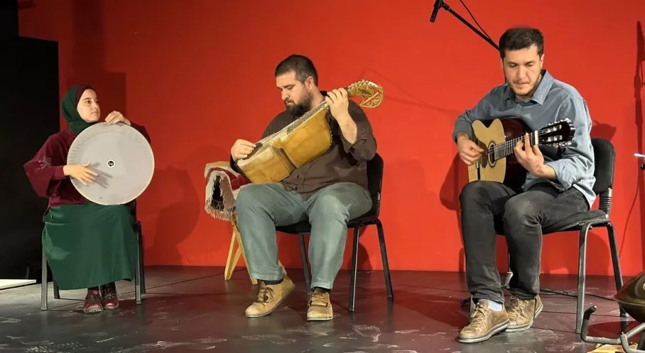 Anadolu Müziği Nilüfer'de Yeniden Doğdu: MEM Sahne Büyüledi!