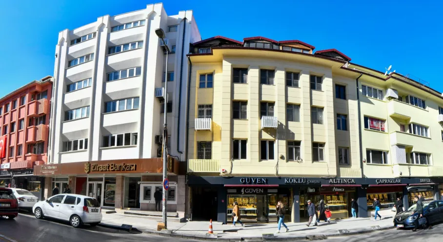 Anafartalar Caddesi'nde Tarihi Dönüşüm Tamamlandı: Ulus'un Kalbi Yeniden Atıyor!