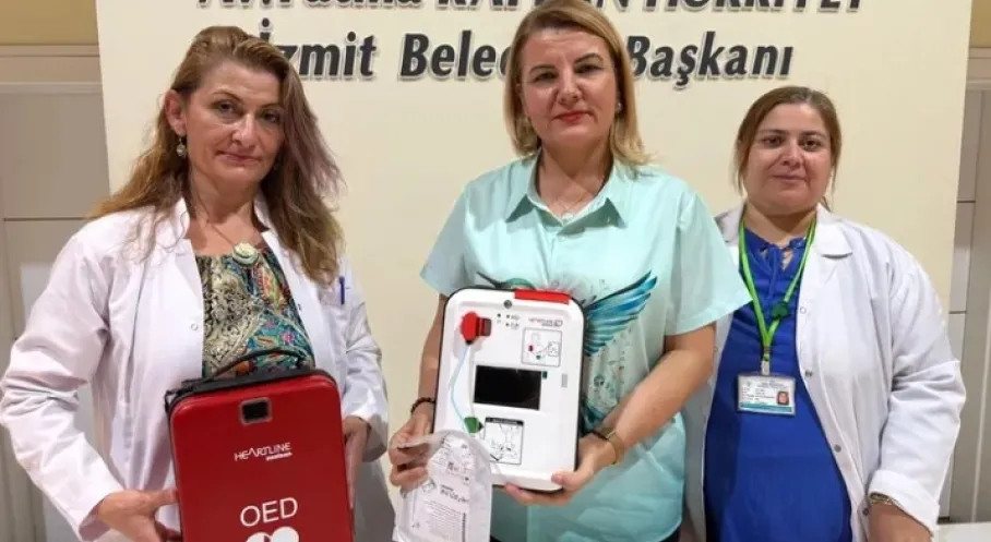 İzmit'te Hayat Kurtaran Hamle: Ani Kalp Durmalarına Karşı Elektroşok Cihazları Devrede!