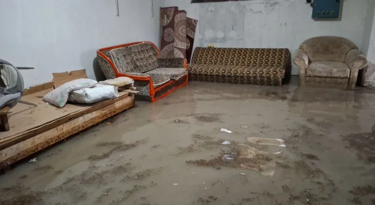 Ankara Beypazarı'nda Sel Felaketi! Evleri Su Bastı, Hayat Felç Oldu!