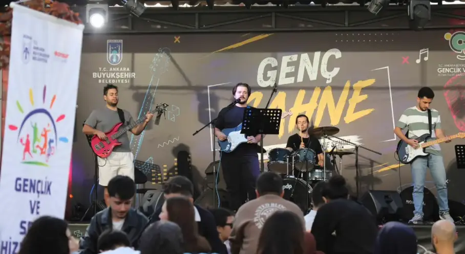Ankara Büyükşehir’den üniversiteli gençlere “Hoş Geldin” şenliği