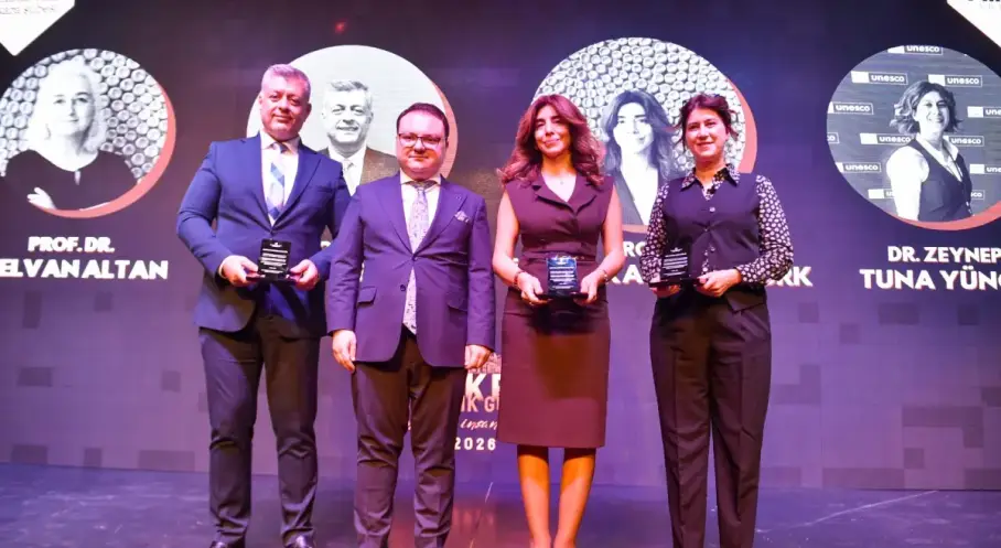 Ankara Kent Konseyi Başkan Vekili Savaş Zafer Şahin'e Jansen Ödülü