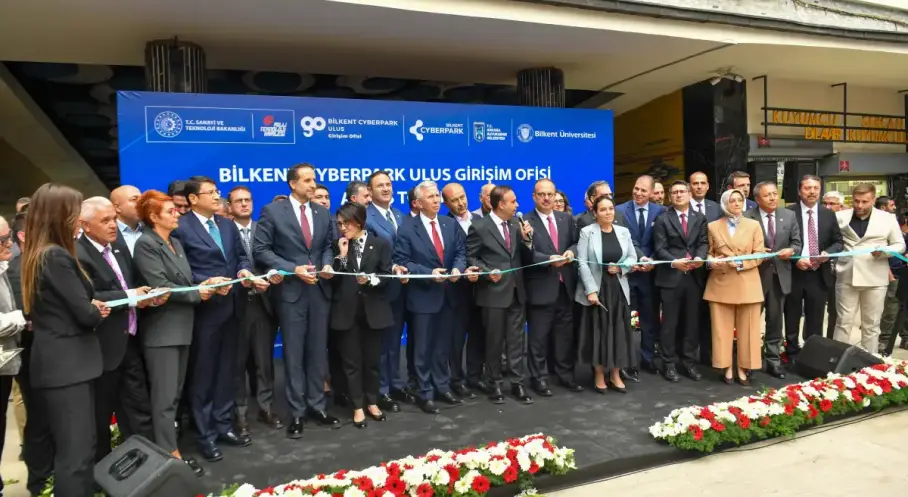 Ankara Ulus’ta girişimcilere yeni teknoloji ve iş geliştirme alanı açıldı