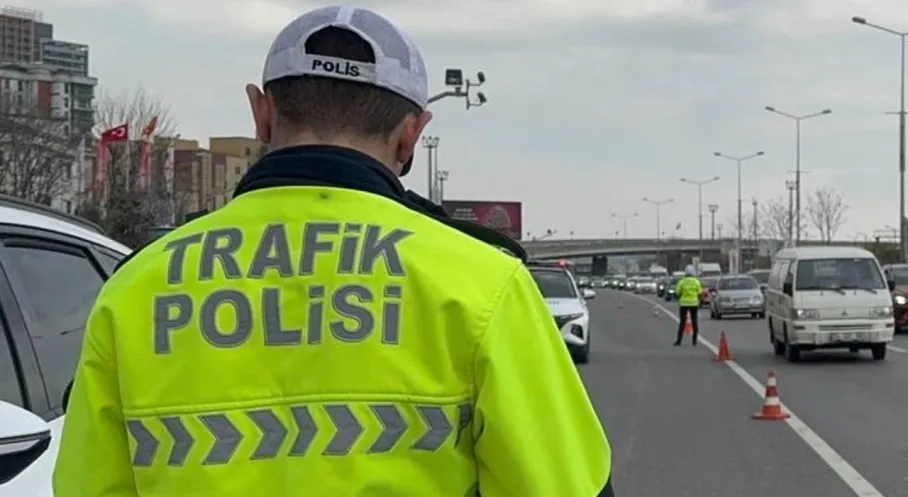 Ankara'da Büyük Hafta Sonu Trafik Uyarısı: Hangi Yollar Kapanıyor, Alternatifler Neler?