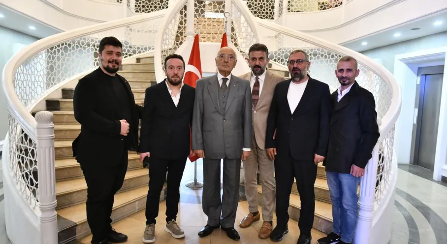 Ankara'da 'Demokrasi, Kentleşme ve Siyaset' Zirvesi!