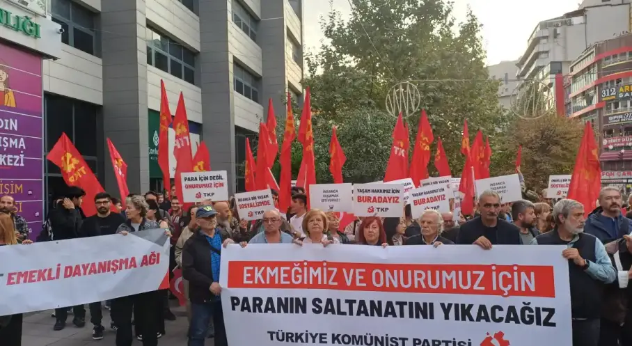 Ankara’da emeklilerden Sakarya Meydanı’nda eylem