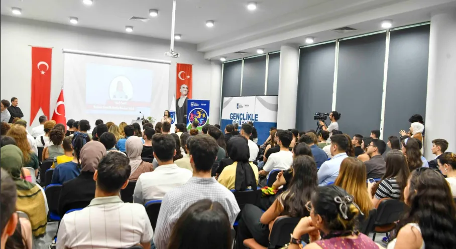 Ankara'da Gençlik Rüzgarı: Yerel Buluşma Ulus'ta Gerçekleşti!