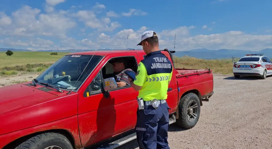 Ankara'da Jandarma'dan Sıkı Denetim: Kuş Uçurtulmuyor!