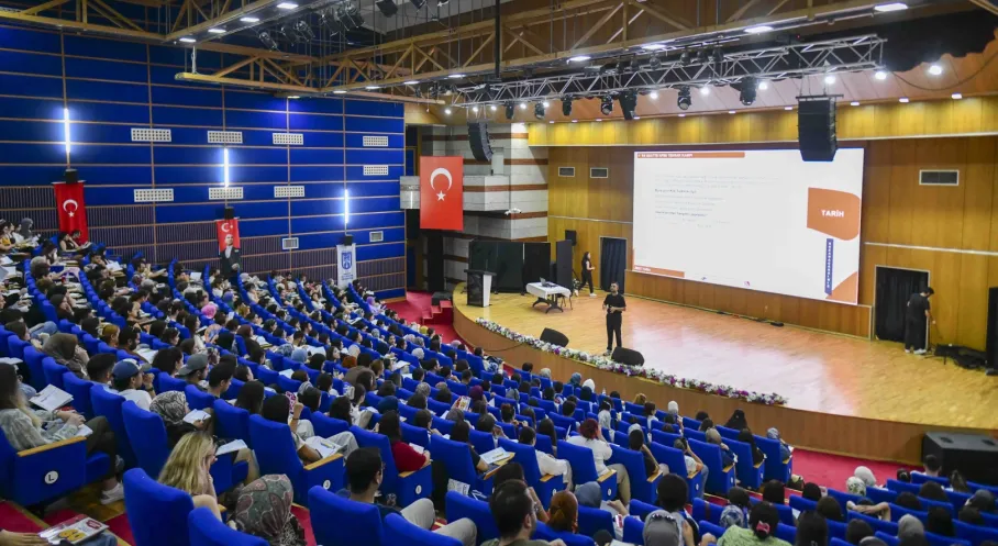 Ankara’da KPSS Adaylarına Ücretsiz Tekrar Desteği