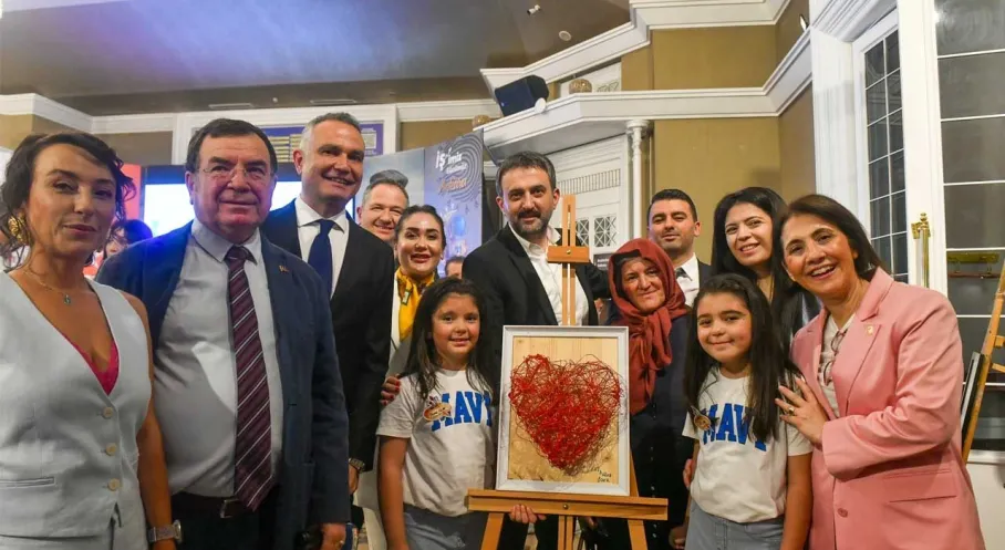 Ankara'da Minik Ellerden Büyük Sanat: 'Çark ve Salıncak' Sergisi Göz Doldurdu!