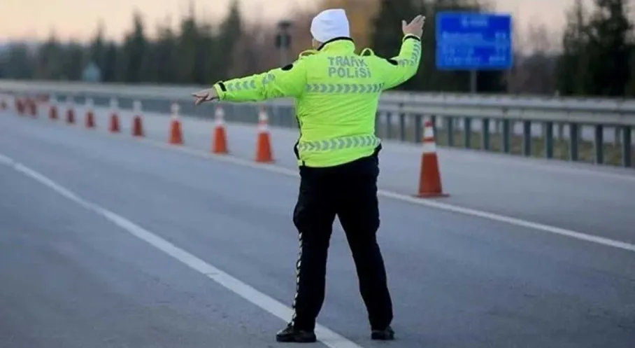 Ankara'da Yarın Trafik Alarmı! Hangi Yollar ve Metro Durakları Kapanacak?