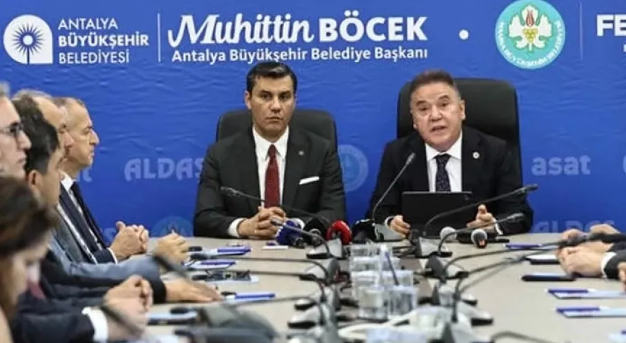 Antalya'dan Manisa'ya Dijital Dönüşüm Hamlesi: Yerli Altyapı Sistemi Yayılıyor!