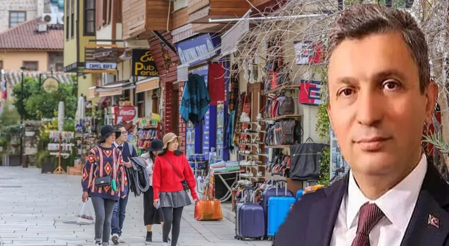 Antalya Kaleiçi'nde Yangın Alarmı! Vali Şahin'den Kritik Uyarı
