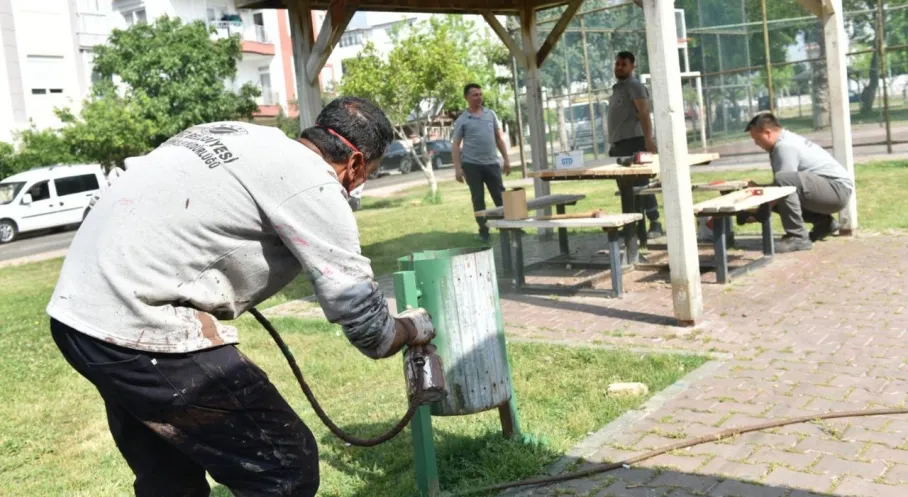 Antalya Kepez'de Parklar Canlanıyor: Yepyeni Görünümleriyle Halkın Hizmetinde!